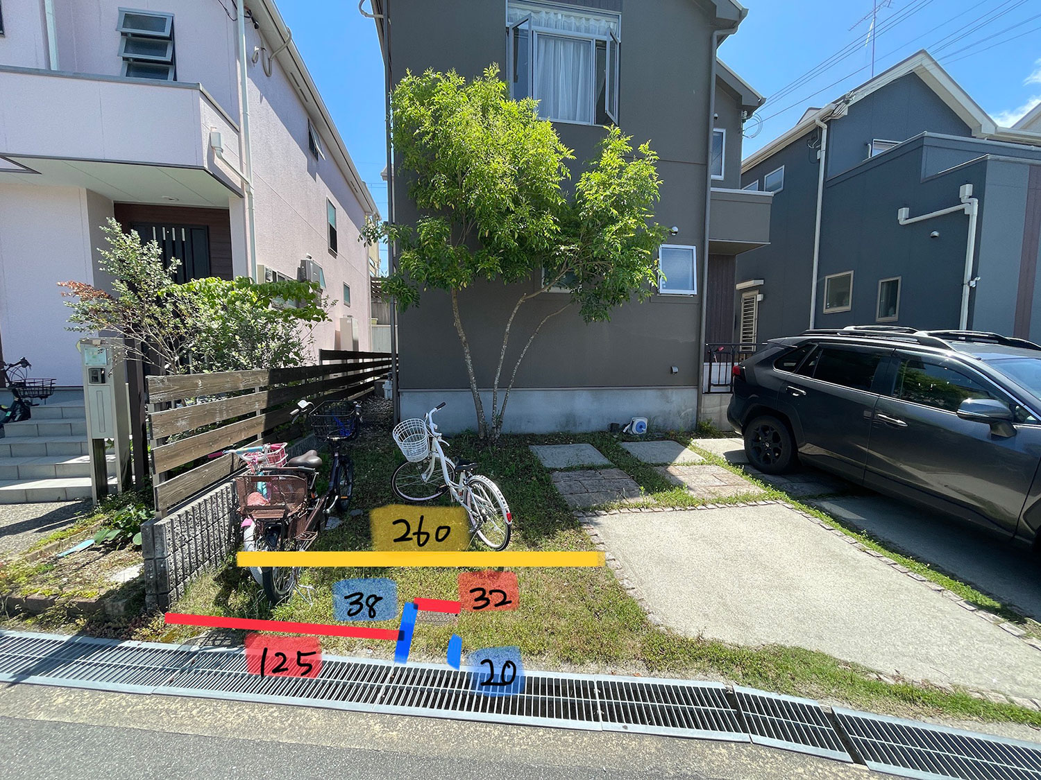 敷地やサイズだけでなく、お家に合わせてデザインが可能な自転車小屋