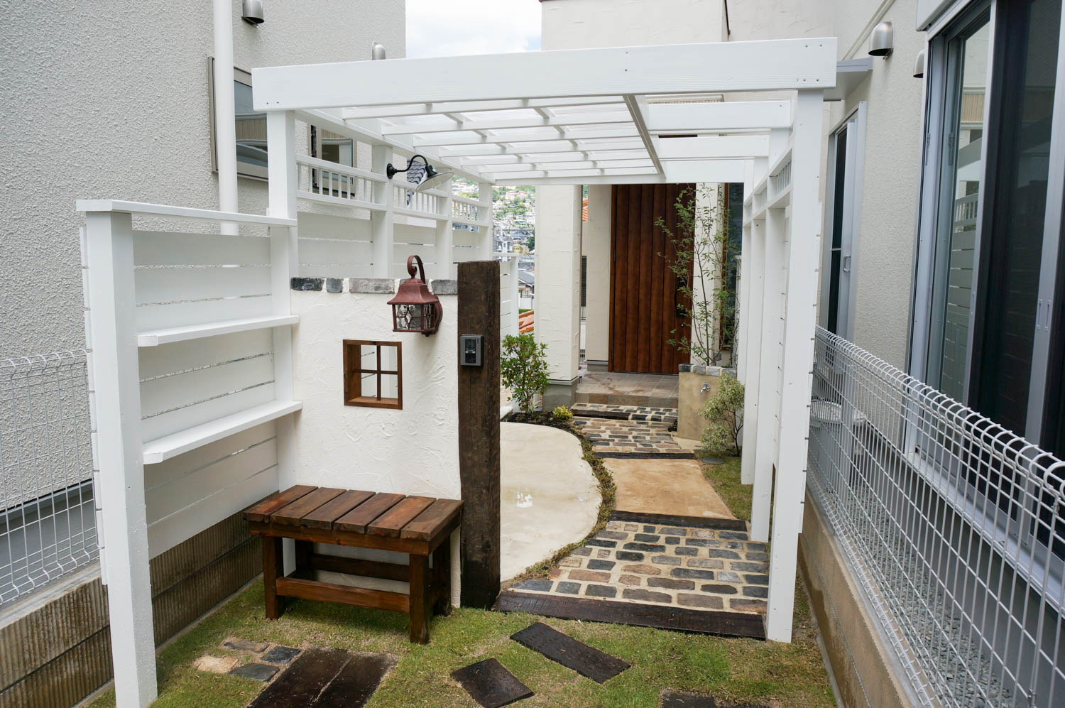 木製自転車小屋