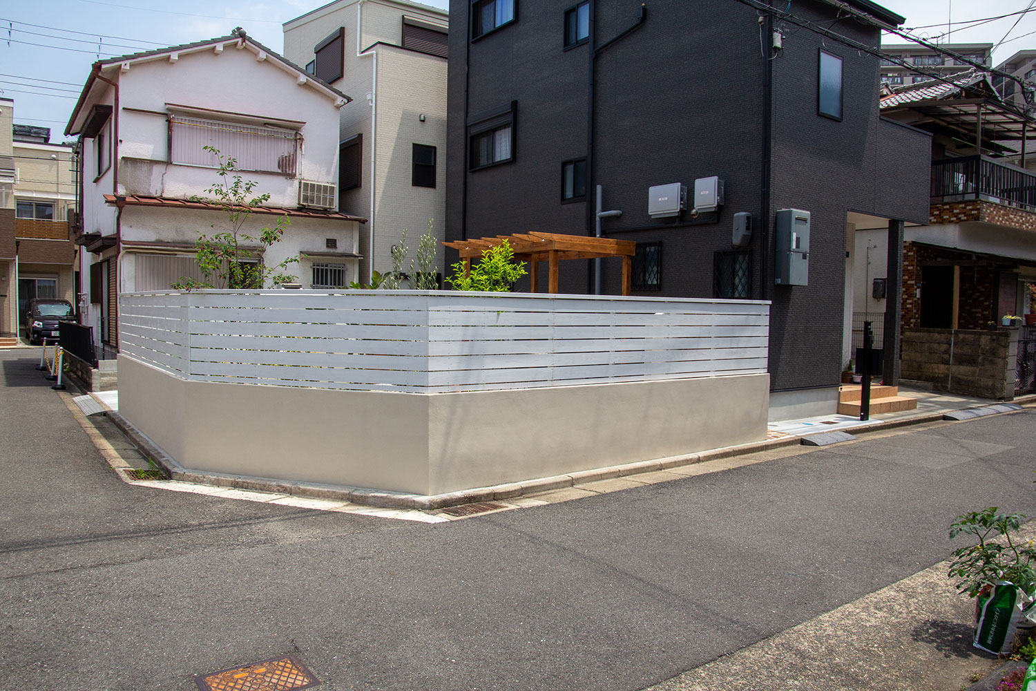 ご家族だけの公園のような庭をつくる