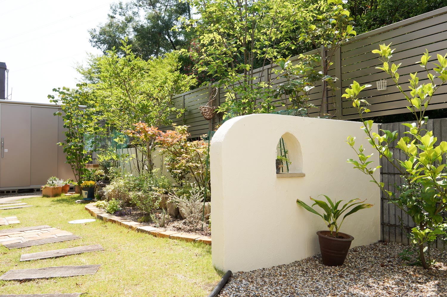 外構やエクステリアでは手に入らない庭空間を作る