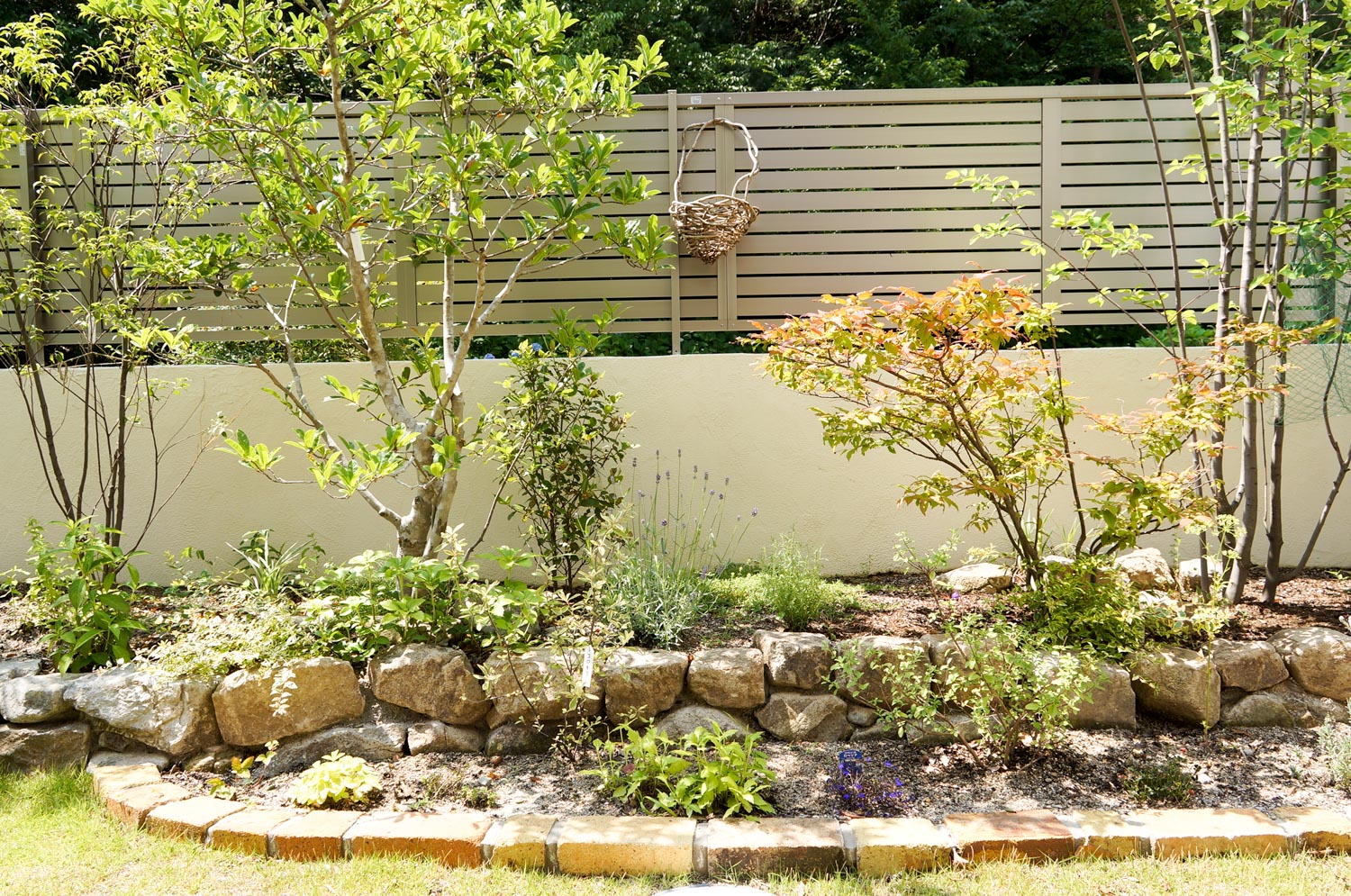 外構やエクステリアでは手に入らない庭空間を作る