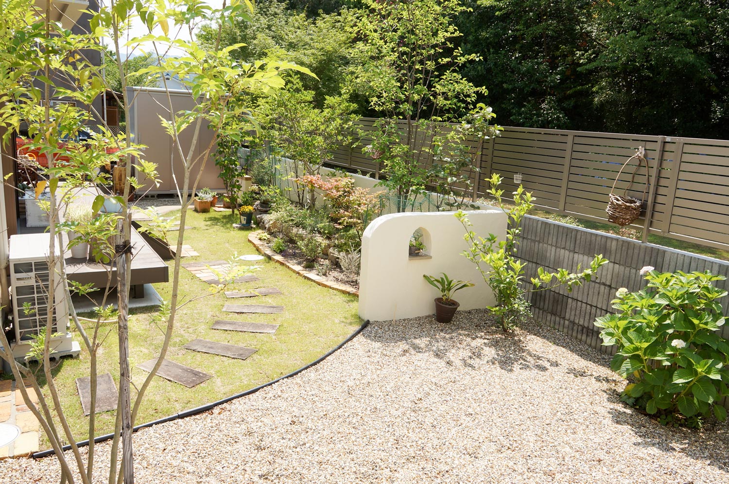 外構やエクステリアでは手に入らない庭空間を作る