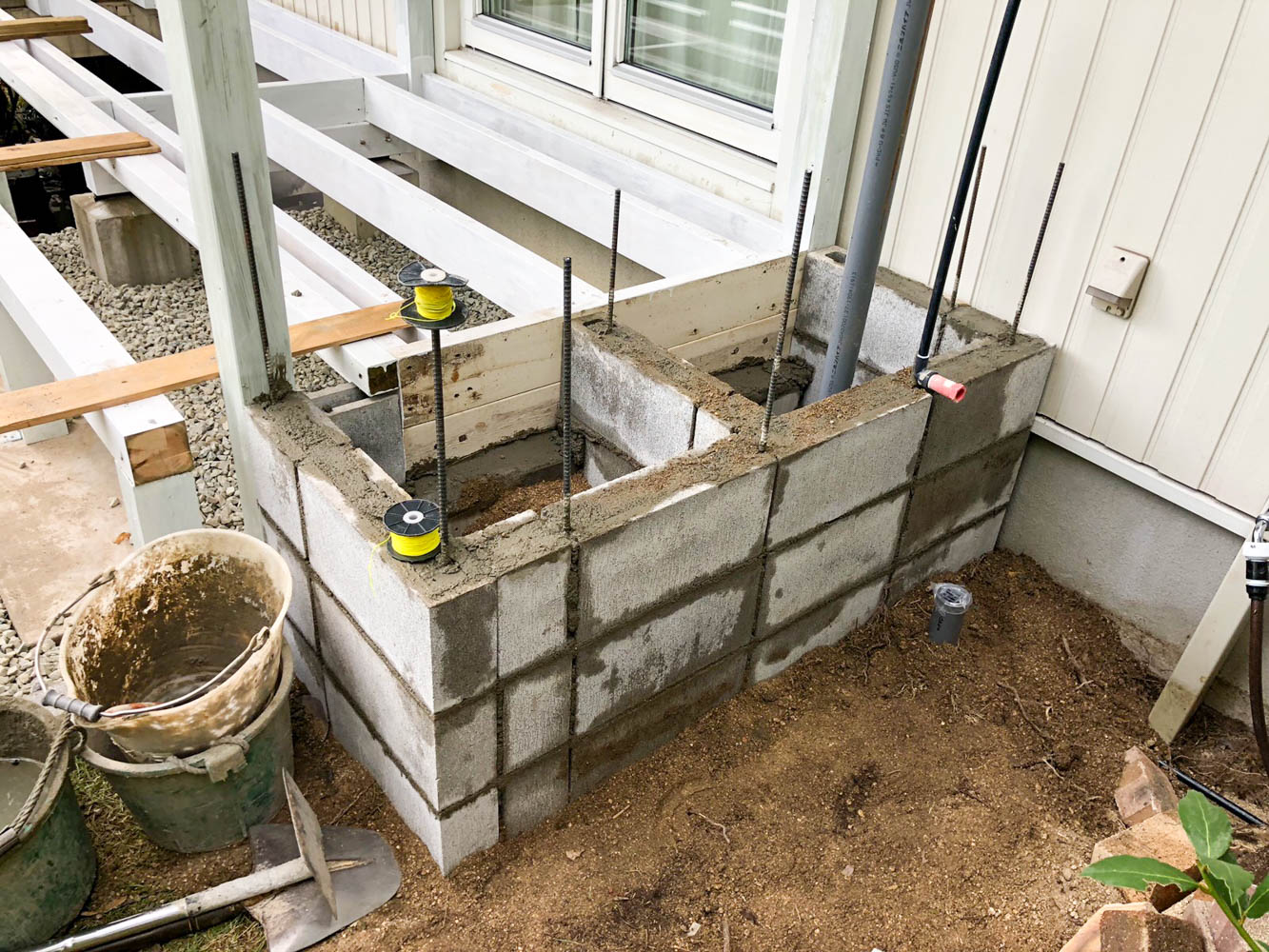 ウッドデッキの作り方