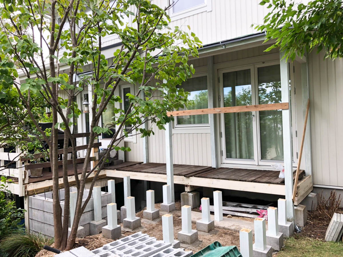 ウッドデッキの作り方