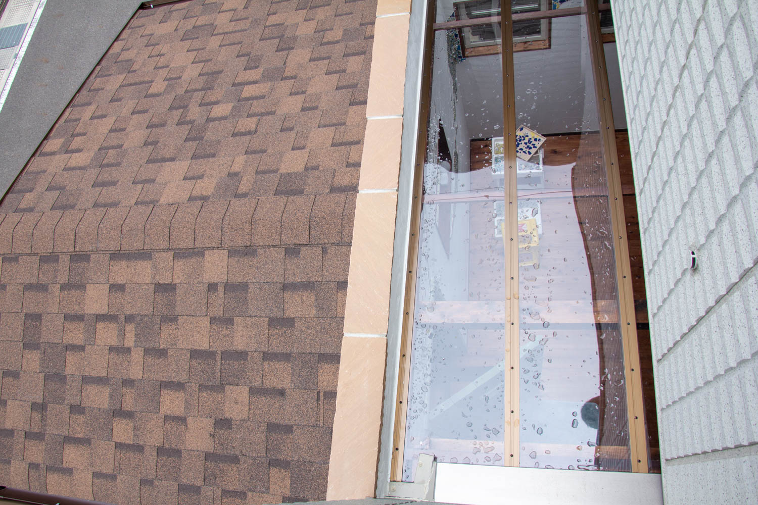 小屋と自転車置き場とサンルーム