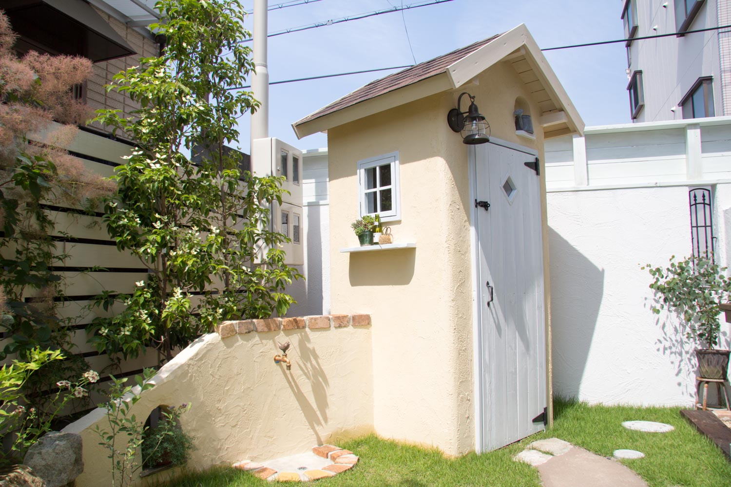 小さなL字のスペースをナチュラルで明るく自分らしい世界へ