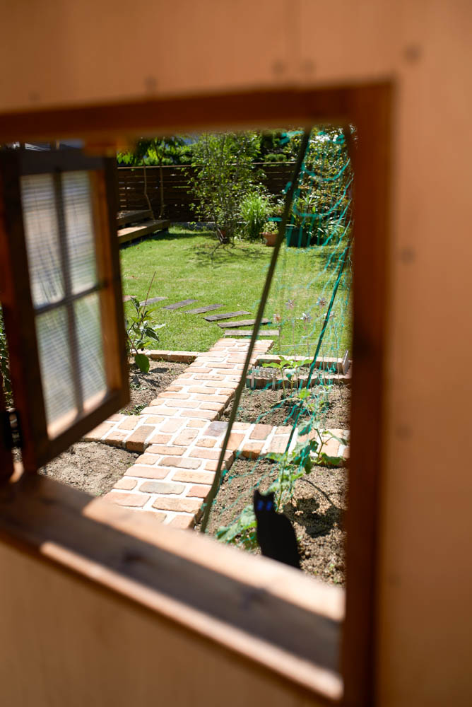 新しく暮らす家族のために庭を全面リフォーム