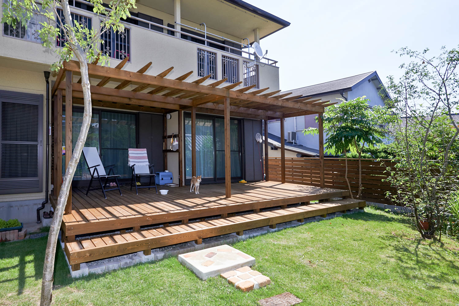 新しく暮らす家族のために庭を全面リフォーム