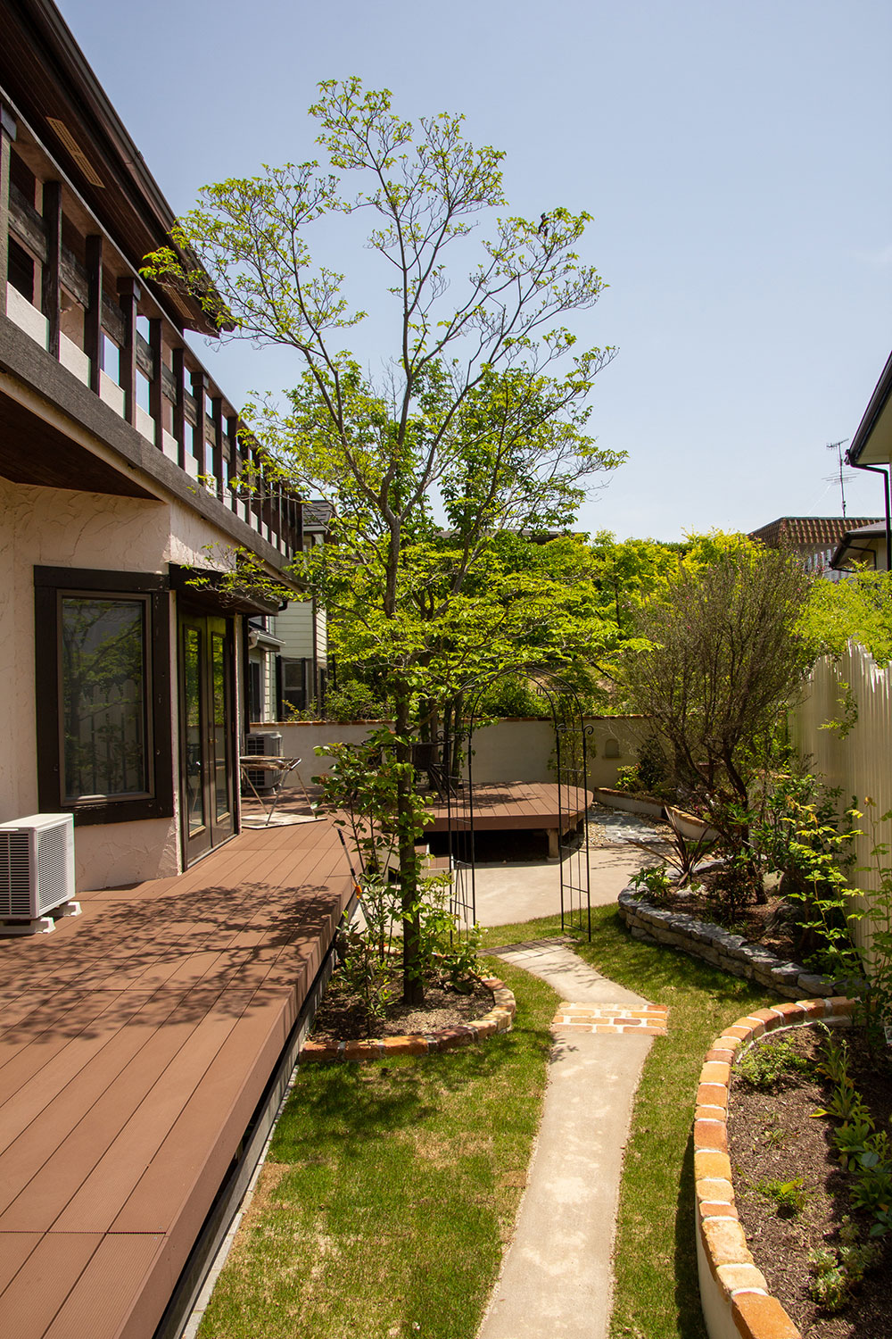 奥行きのある長い敷地を活かしたリフォーム