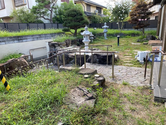 大きな日本庭園跡を使いやすい庭にリフォーム