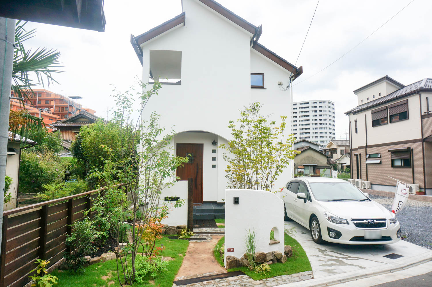 小さな雑木風のナチュラルガーデン