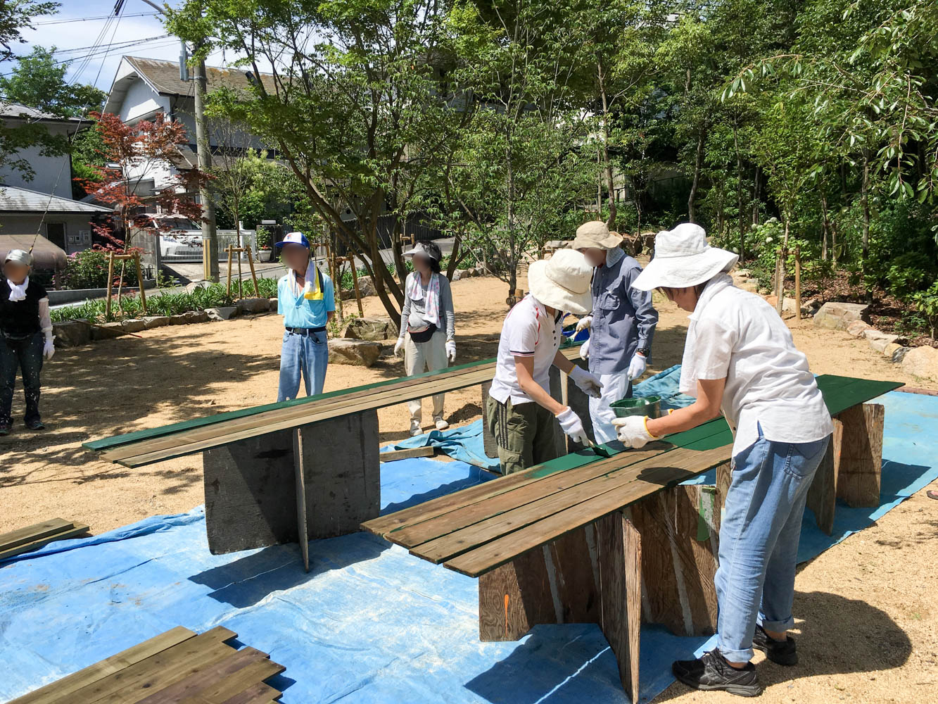 自治会の公園の用具置き場の小屋を施工