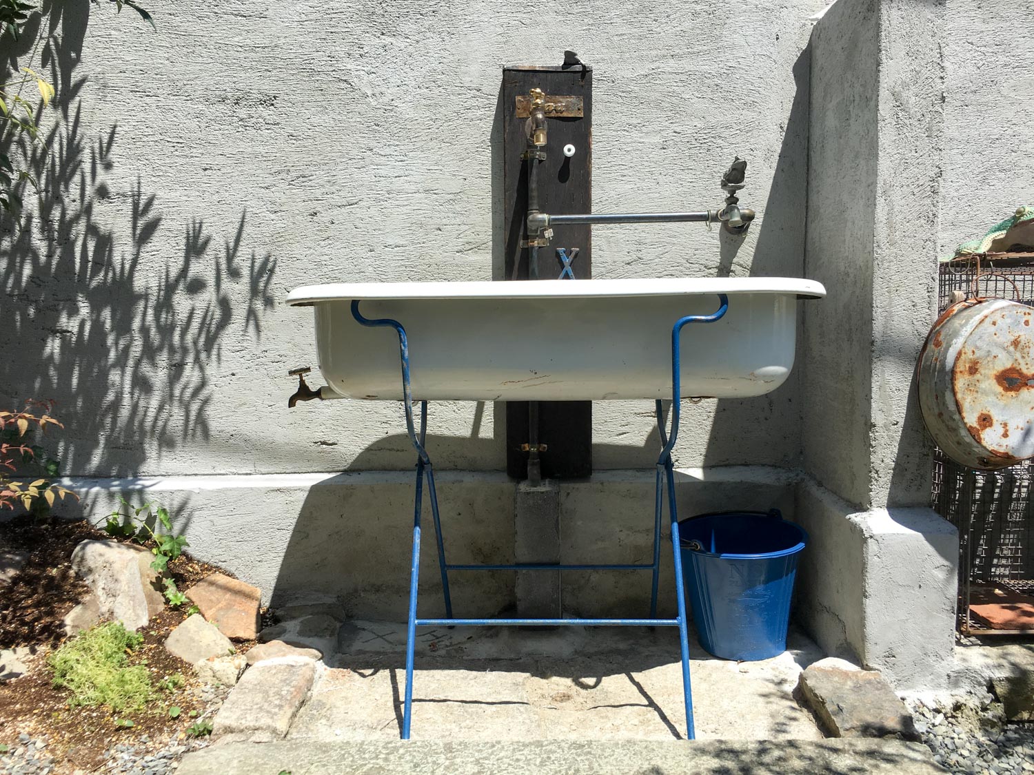 木製自転車小屋