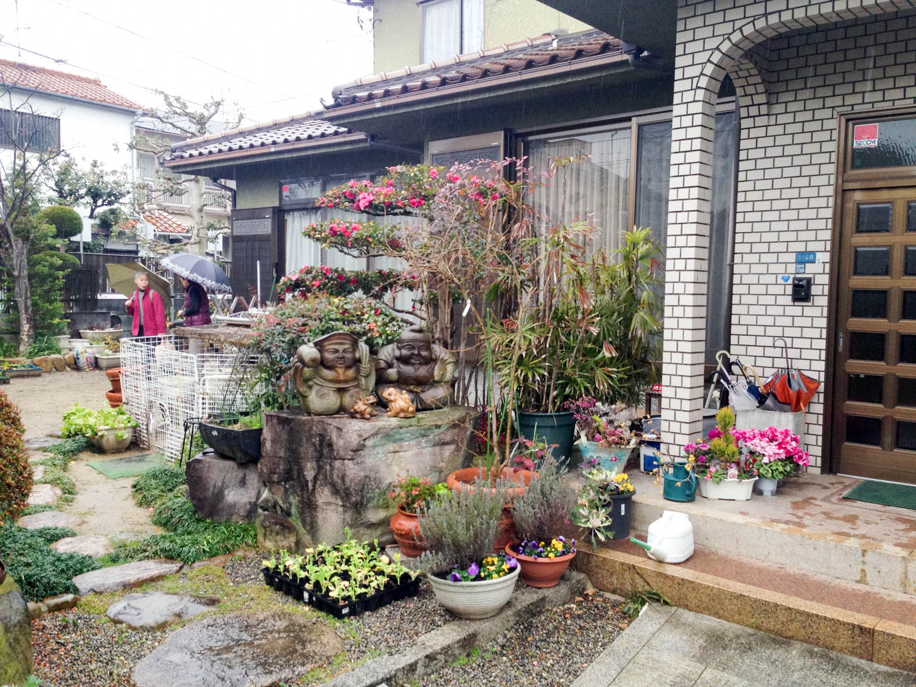 和風の庭をウッドデッキテラスにリフォームの施工前