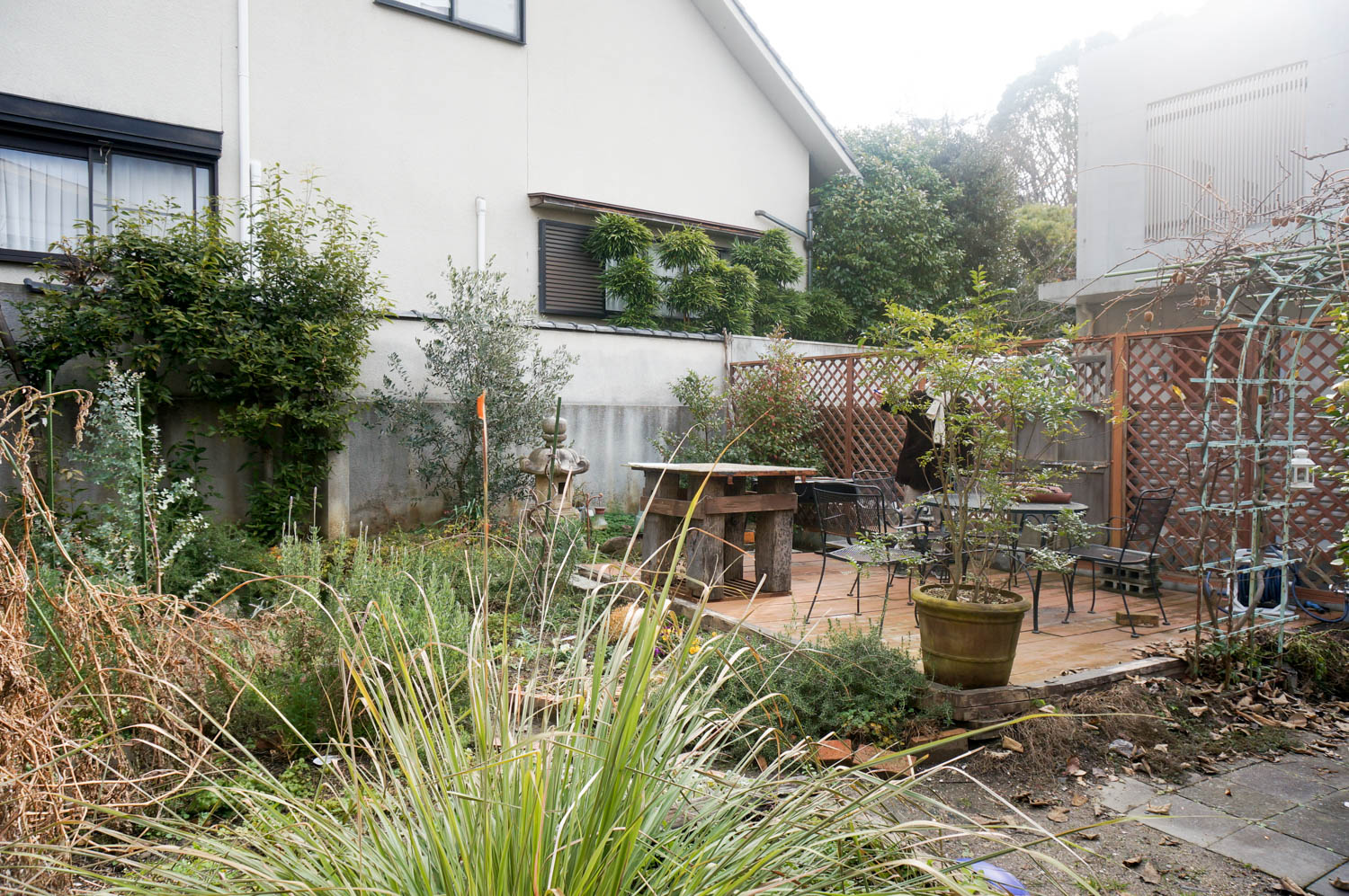 ハーブ園の一角にミニキッチンを作るリフォームの施工前