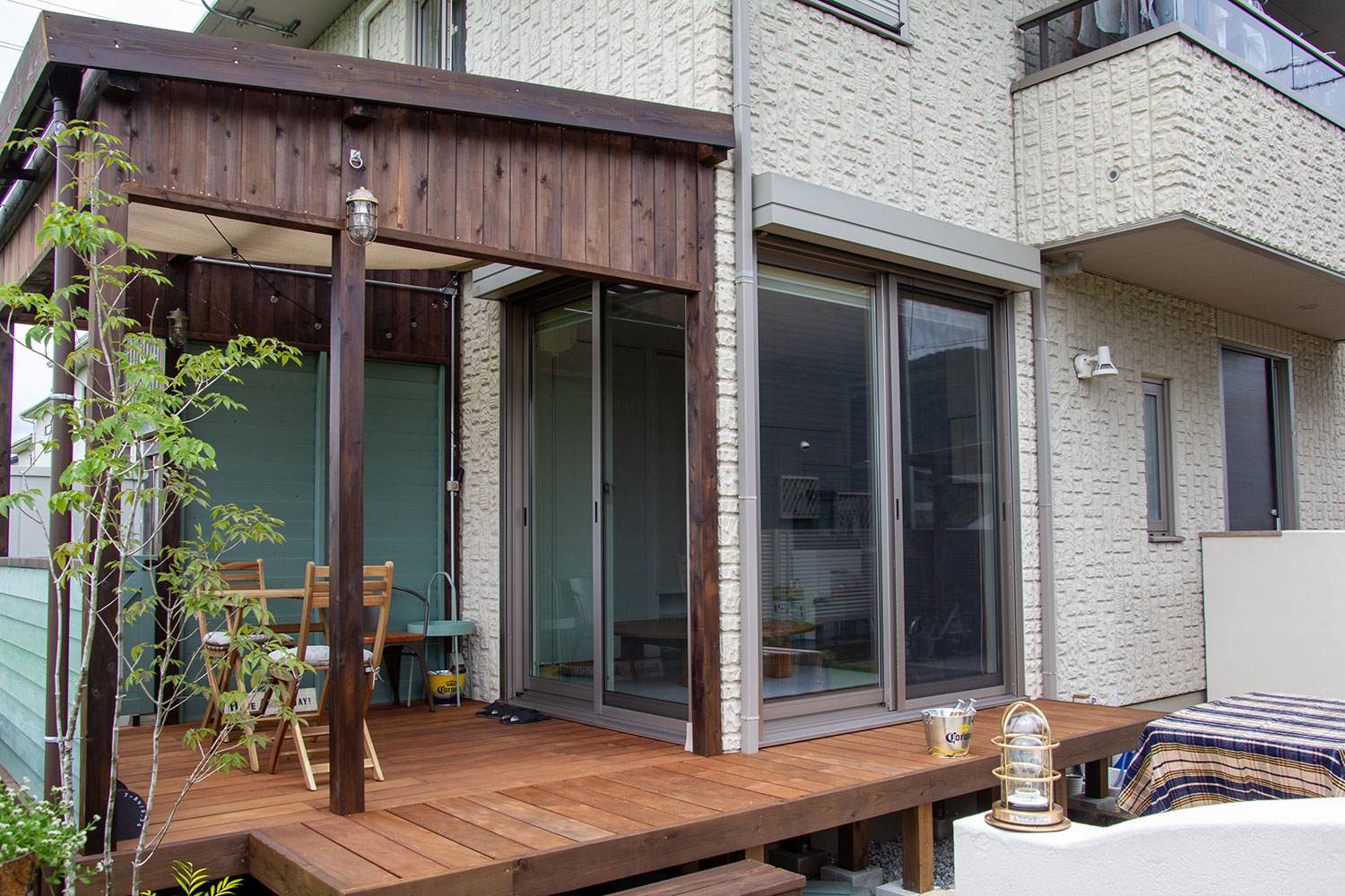 家族が楽しく暮らせる工夫がつまった庭とテラスハウス