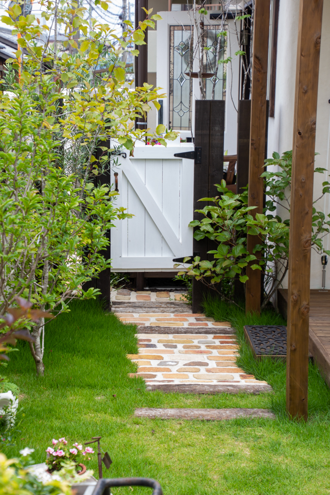 小屋を雑貨屋として活用