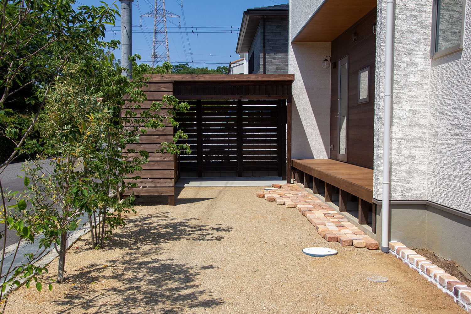 シンクつき木製自転車置き場